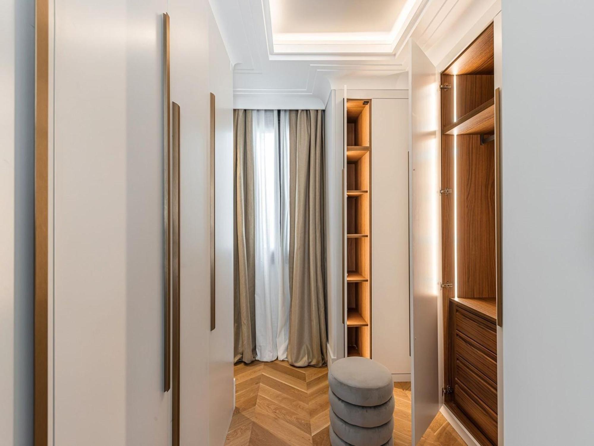 Royal Crest Deluxe Casa vacanze
